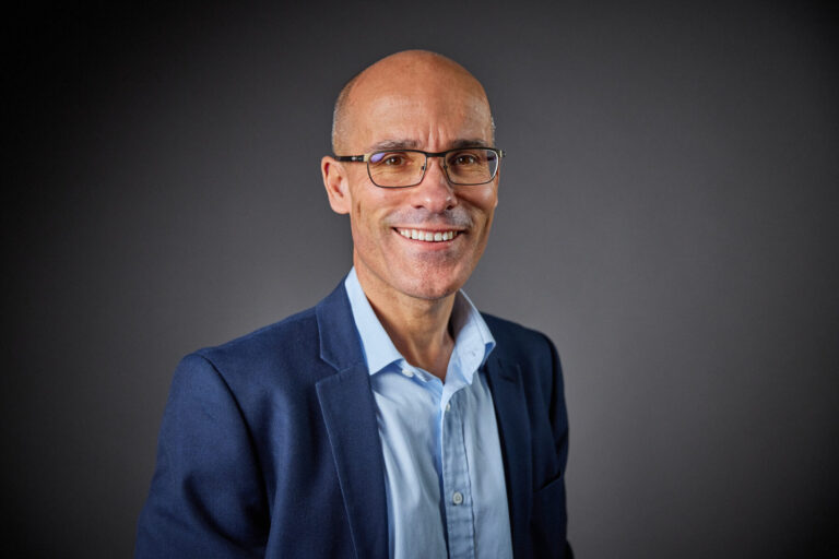 A chat with Charlie: A fond farewell to CRUK’s Chief Clinician - Cancer Research UK