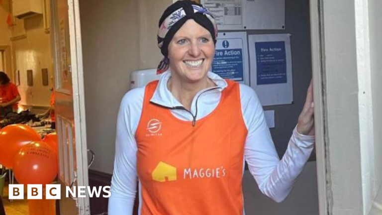 Oxfordshire mum with terminal cancer set to run London Marathon