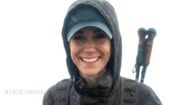 BBC News quiz of the week: Why did Catherine, Princess of Wales climb the UK’s three highest peaks? Kate Middleton wearing a blue blazer takes a card payment from a woman at Wimbledon