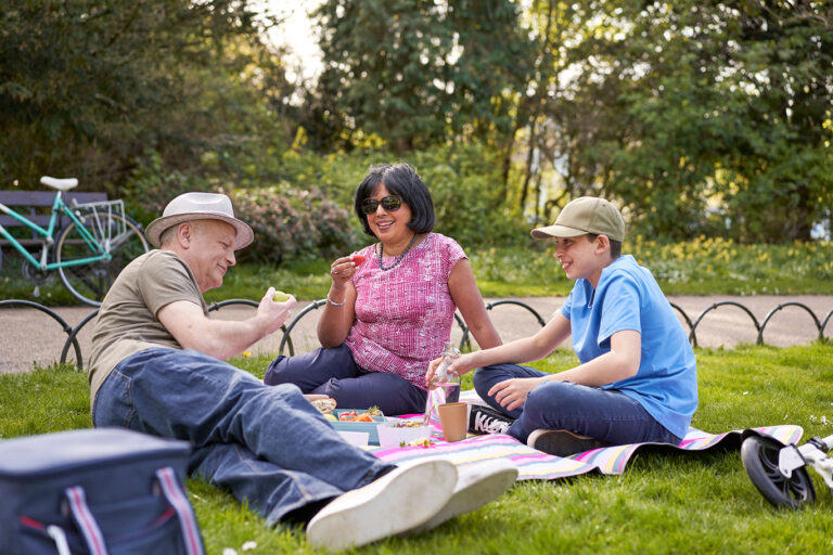 Debunking the biggest myths about sun safety – Cancer Research UK Debunking the biggest myths about sun safety - Cancer Research UK