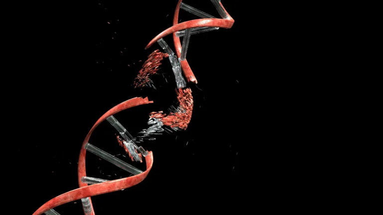 Cancer may be breaking its own DNA to keep growing Cancer may be breaking its own DNA to keep growing