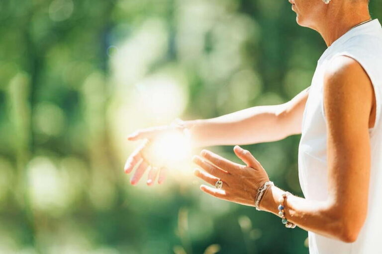 Mindfulness, Tai Chi Can Ease Pain, Fatigue Among Cancer Survivors Mindfulness, Tai Chi Can Ease Pain, Fatigue Among Cancer Survivors